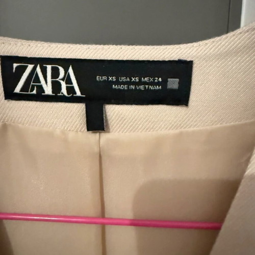Zara sleeveless vest beige XS new