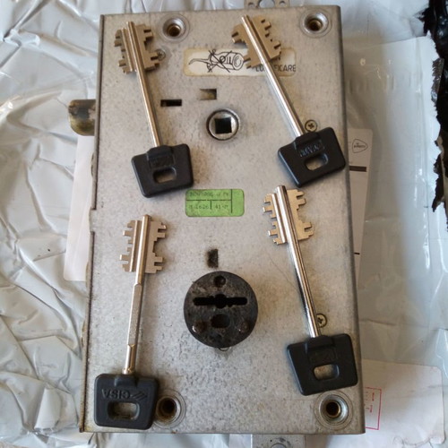 CISA security lock used for armored door with 4 keys