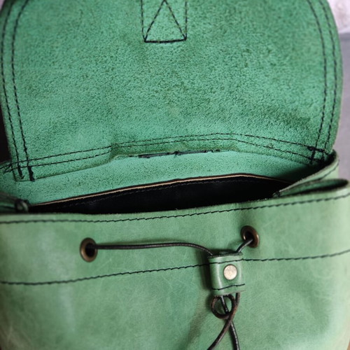Vintage backpack green genuine leather used