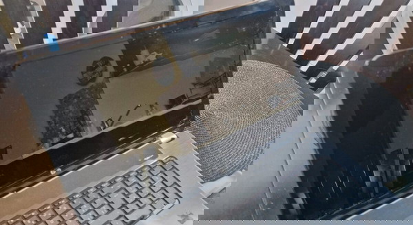Λάπτοπ HP Pavilion 17-e125ez για ανταλλακτικά σε άριστη κατάσταση