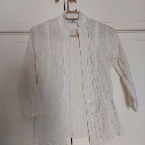 White long-sleeve Selecto shirt like new, size L