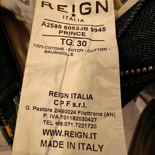 Reign Italia slim fit jeans like new, blue with patches