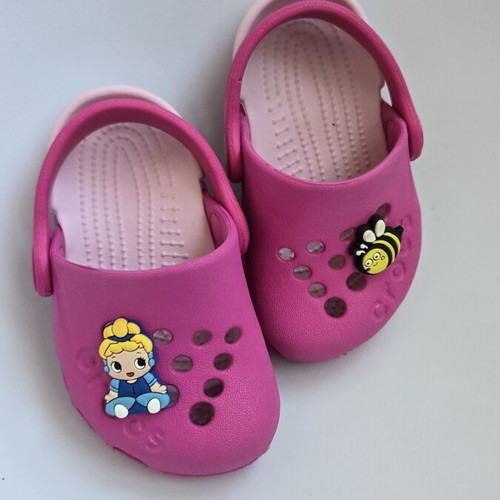 Crocs C4 size 19 like new