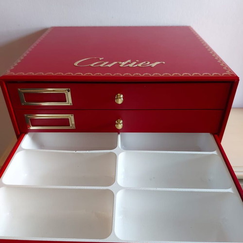 Cartier jewelry box like new, large red