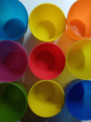 Children's plastic eating and drinking utensils used