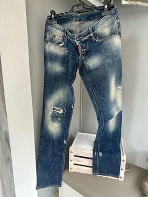 Dsquared2 Jean used, blue, with rips, low rise