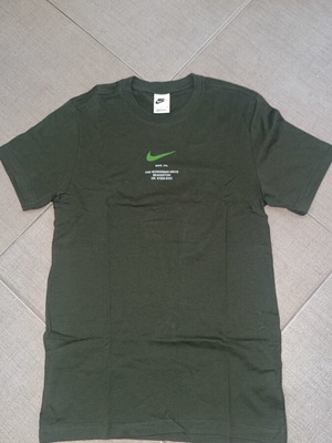 Nike T-shirt, green, size S