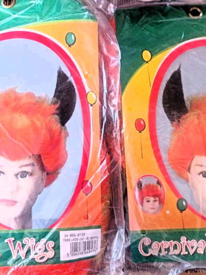 Carnival wigs with devil horns