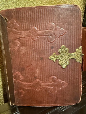 Photo album used antique with 24 slots