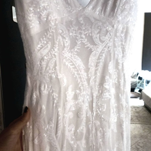 Mermaid wedding dress with thin straps, tulle and sewn sequins, like new