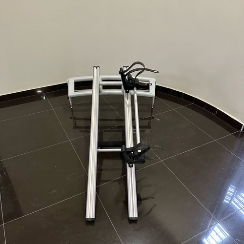 BMW Z4 ski/snowboard rack used in excellent condition