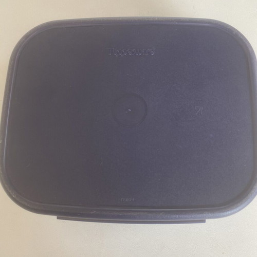 Tupperware square container used, 20x8 cm, airtight food storage