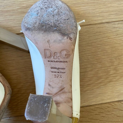 Dolce & Gabbana pumps like new, three colors, size 37.5