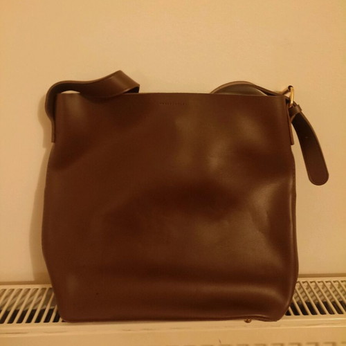 Brown shoulder bag made of faux leather like new