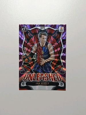 Vesely Unleashed Panini Euroleague purple card like new