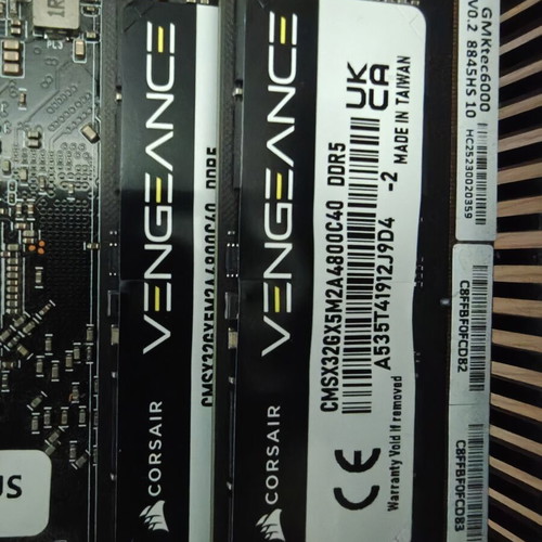 32GB DDR5 4800 MHz sodimm Corsair Vengeance like new, 16GBx2