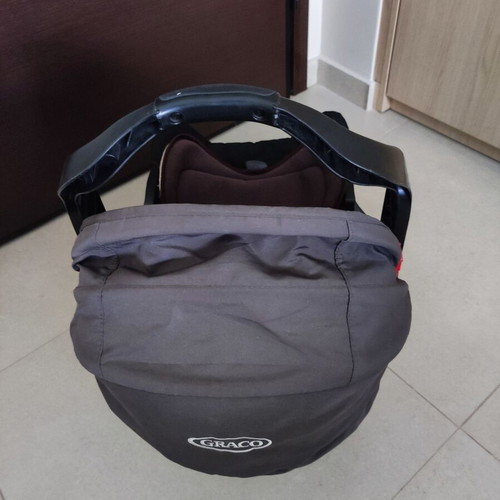Baby stroller used, very light and foldable