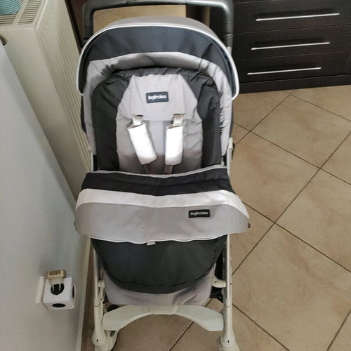 Inglesina stroller like new with footmuff and waterproof cover