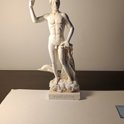 Poseidon statue like new flawless
