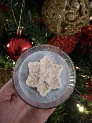 Snowflake candle in blue glass 120g new, jasmine scented