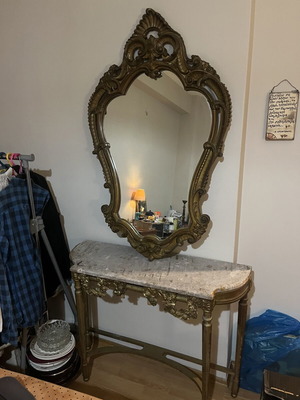 Carved entrance table and mirror, 1960s-70s