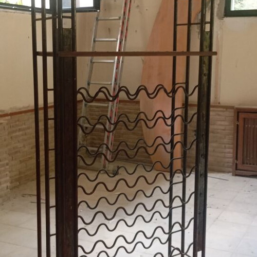 Wine rack iron with wooden details like new, heavy-duty