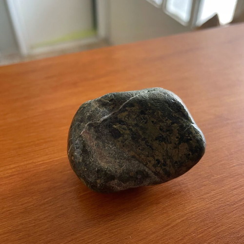 Serpentine type rock new with natural patterns
