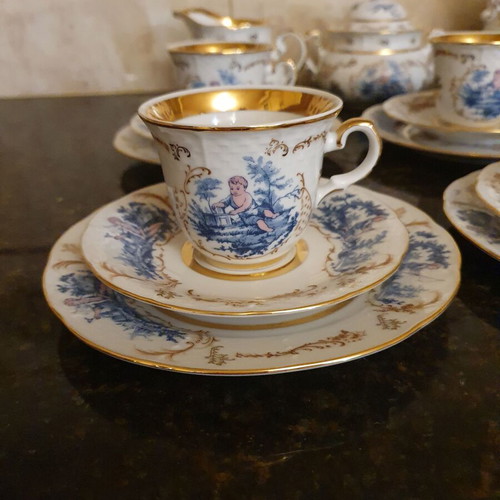 Coffee set 21 pieces 22 carat gold plated like new