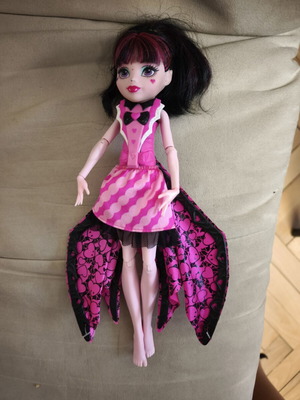 Кукла Monster High Draculaura употребявана, колекционерска от 2015 г. Mattel