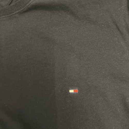 Tommy Hilfiger black T-shirt, size M
