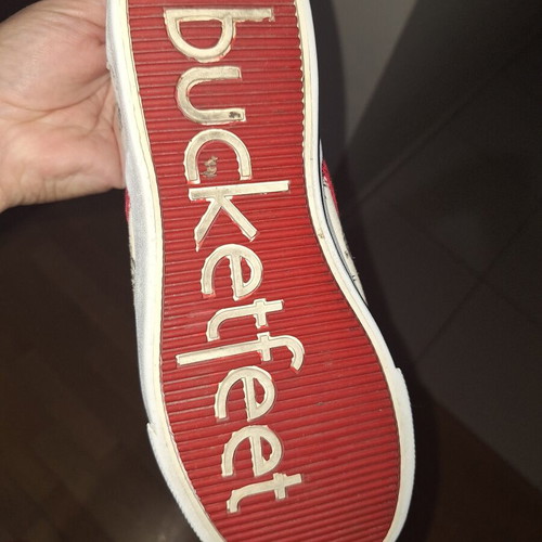 BucketFeet sneakers hand-painted pineapple design like new, size 38, white and red