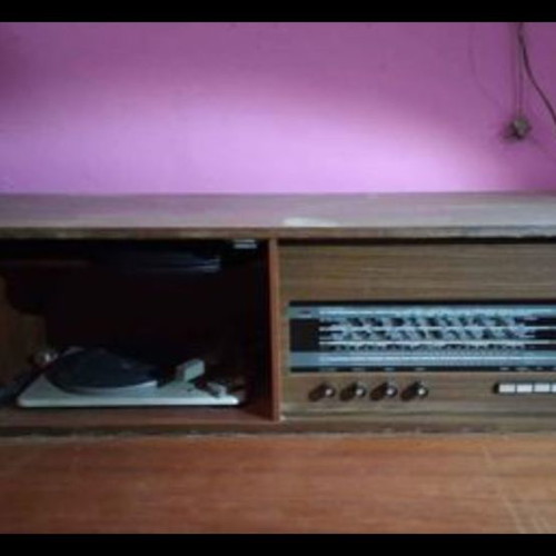 Korting turntable and radio cabinet used