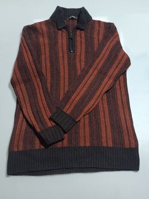 Knitted Sweater like new, medium, striped rust and dark brown