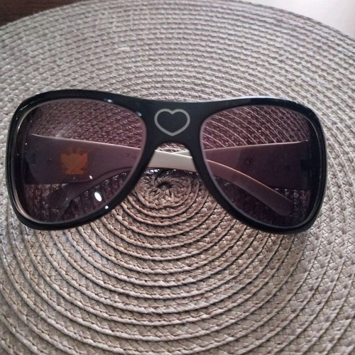 Pucca sunglasses for girls like new, black and grey