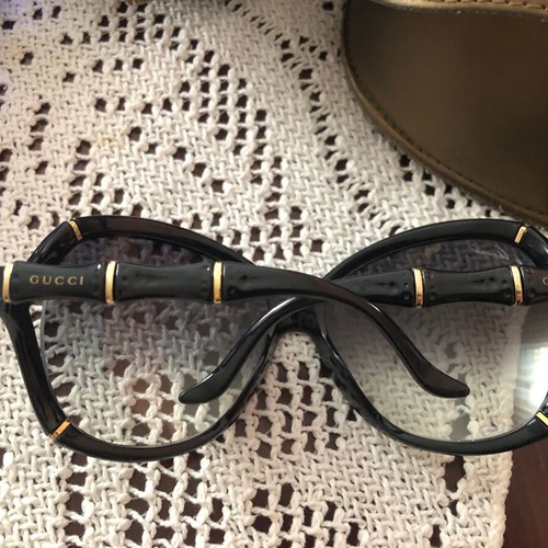 Gucci bamboo sunglasses like new, blue