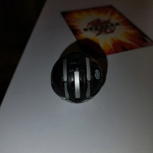Bakugan Darkus Meta Dragonoid toy like new, one leg loose