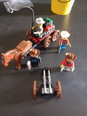 Lego Showdown Canyon 6799 like new, complete without box or instructions