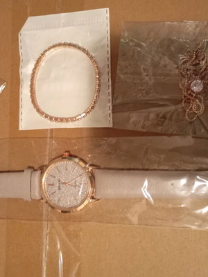 YOLAKO women's watch set with jewelry, new, beige