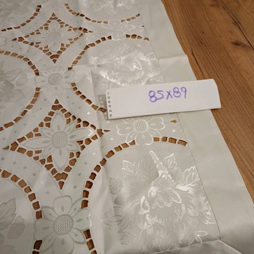 Vintage table linen like new
