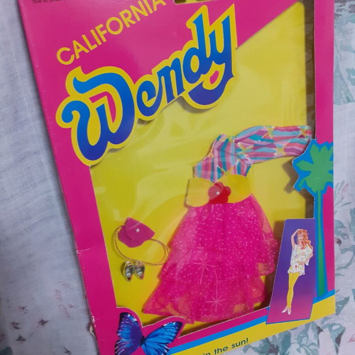 Wendy doll clothes new