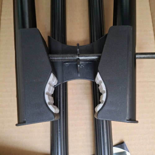 Thule 559 bike carrier for car roof