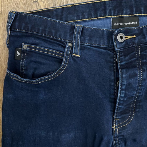 Emporio Armani men's jeans n32 used, navy blue