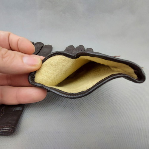 Women's dark brown leather gloves used