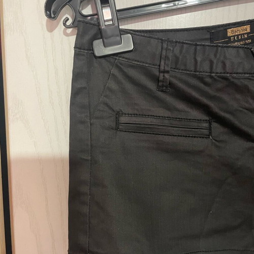 Bershka black shorts like new, mid-rise with leather effect
