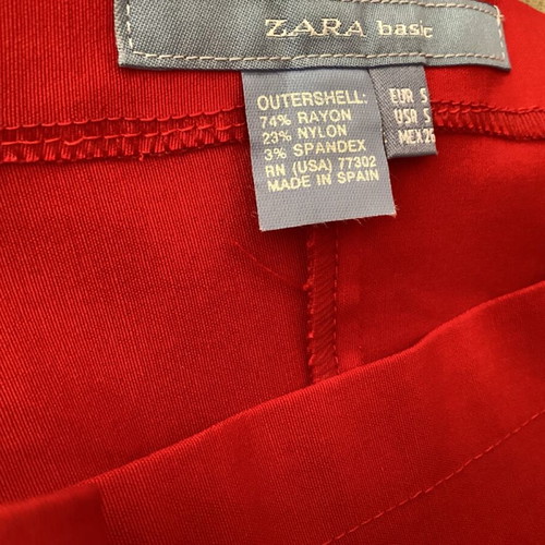 Red Off-Shoulder Dress Zara like new, slightly elastic, chic