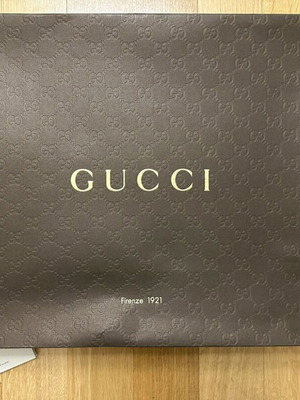 Gucci χάρτινο κουτί τσάντας ανάγλυφο σαν καινούργιο, καφέ με χρυσά γράμματα