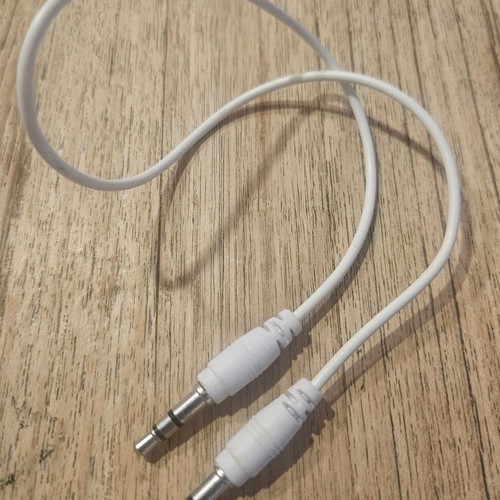 Audio jack cable with two male connectors, like new