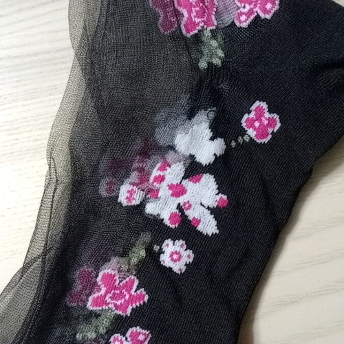 Low socks with embroidery and black transparency, 3 pairs new