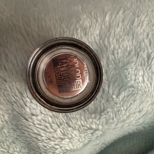 Maybelline liquid eyeshadow used