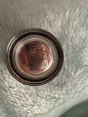 Maybelline liquid eyeshadow used